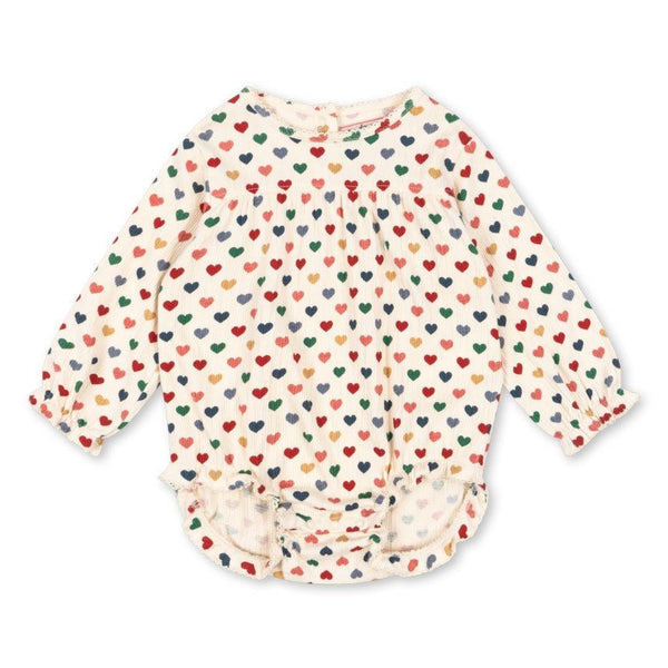 Konges Sløjd Chleo Romper - Coeur Coloré
Available at 1love2hugs3kisses ibiza