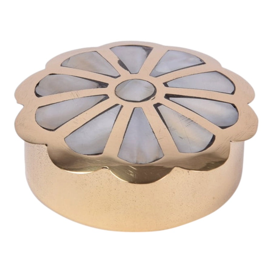 À la Collection Flower Ring and Earring box - Gold Available at 1love2hugs3kisses Ibiza