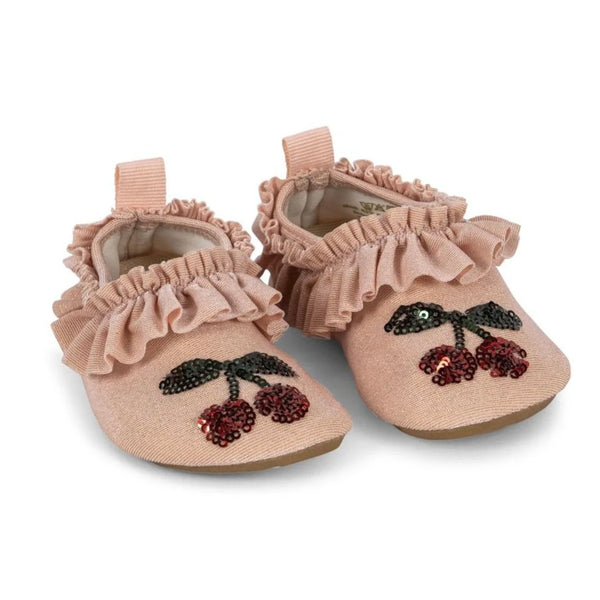Konges Sløjd Jade Swim Shoes Evening Sand – kids swim shoes for beach and pool, available at 1Love 2Hugs 3Kisses Ibiza.