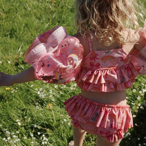 Konges Sløjd Water Wings Heart Transparent Horn Stars – kids arm floats with heart shape and star print, available at 1Love 2Hugs 3Kisses Ibiza.
