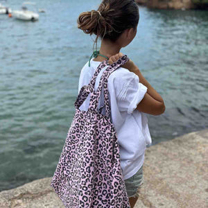 Rose in April Elisa Bag Leopard Bubble Pink – fun leopard print shoulder bag with bubble pink accents, available at 1Love 2Hugs 3Kisses Ibiza.