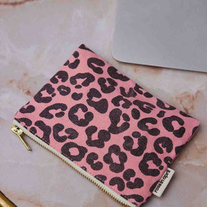 Rose in April Marie Purse Leopard Strawberry – kids and women’s leopard print purse with strawberry detail, available at 1Love 2Hugs 3Kisses Ibiza.