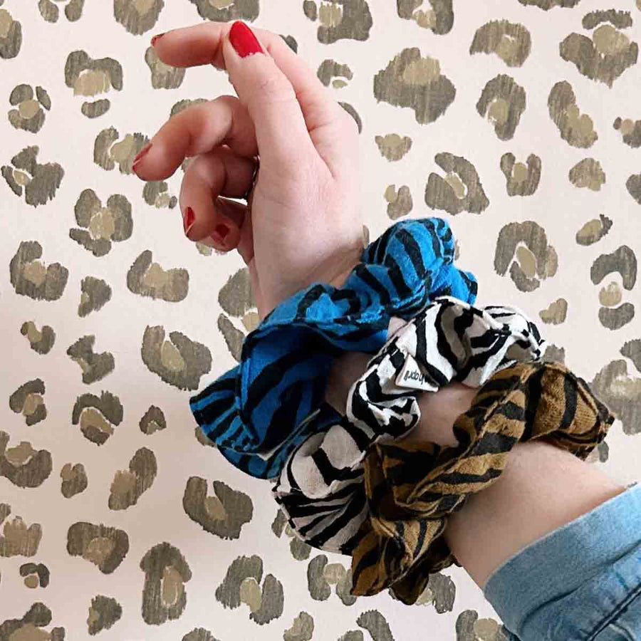 Rose in April Scrunchie Zebra - Naturel Available at 1love2hugs3kisses ibiza