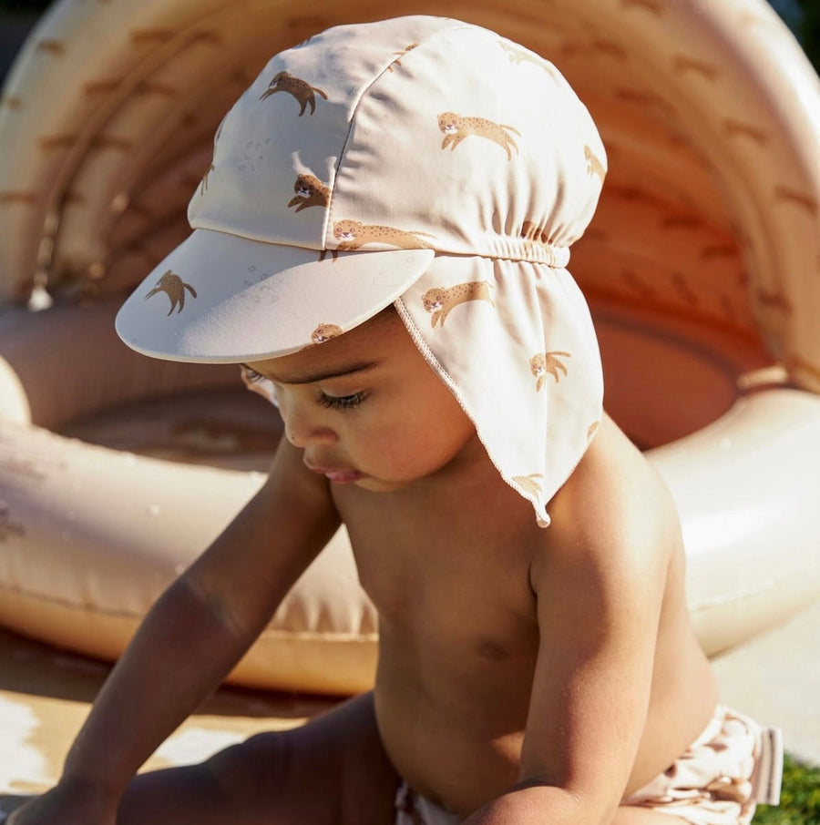 Swim Essentials Baby Sun Hat Leopard – cute baby sun hat with leopard print, perfect for summer days, available at 1Love 2Hugs 3Kisses Ibiza.